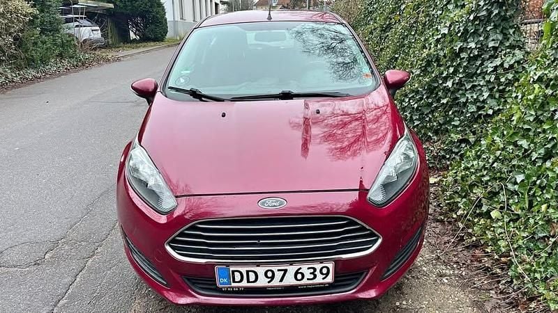 Rød Brugt 2013 Ford Fiesta Hatchback | 45.000 kr. (Lidt for dyr) - Billede 1/4