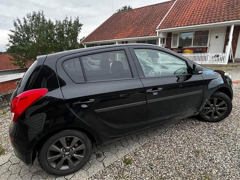 Brugt Hyundai i20 84 HK (61 kW) 2014 Sort MPV