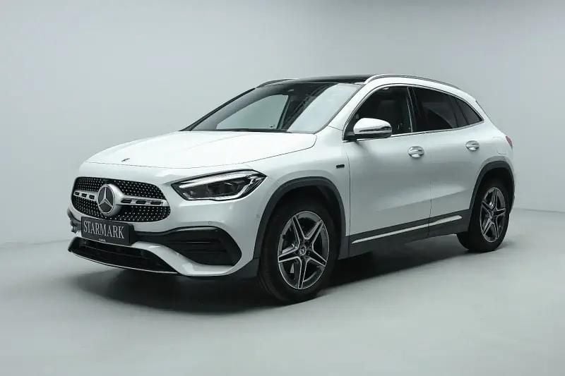 Hvid Brugt 2021 Mercedes GLA250 AMG line SUV | 379.900 kr. (Dyr) - Billede 1/3