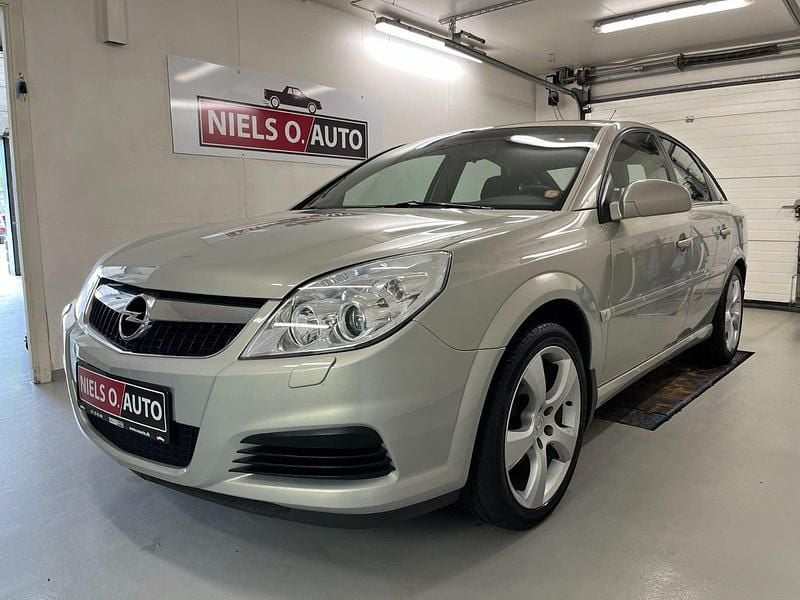 Sølvmetal Brugt 2006 Opel Vectra Elegance Hatchback | 24.900 kr. (Fair pris) - Billede 1/4
