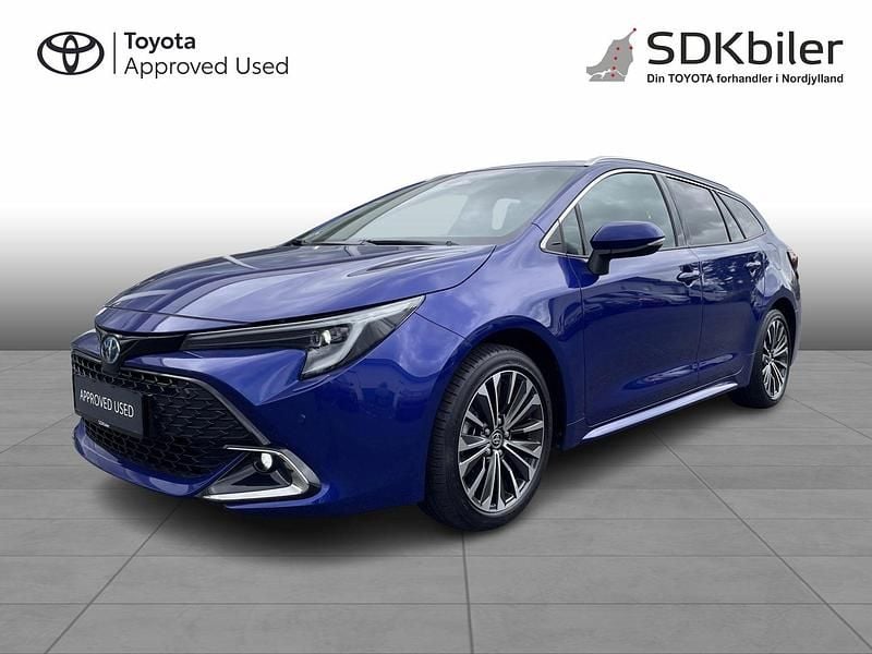 Juniper blue Brugt 2023 Toyota Corolla Style Stationcar | 319.900 kr. (Lidt for dyr) - Billede 1/4