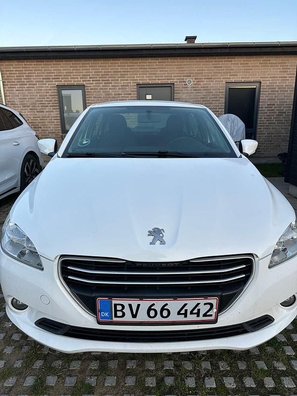 Hvid Brugt 2013 Peugeot 301 Sedan | 33.000 kr. - Billede 1/4