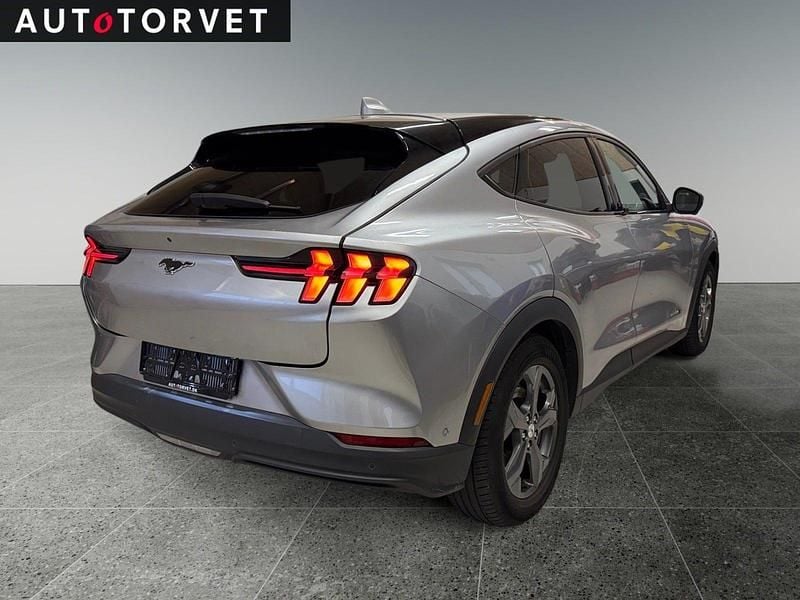 Brugt Ford Mustang Mach-E Extended Range 216 kW (294 HK) 2021 Sølvmetal SUV