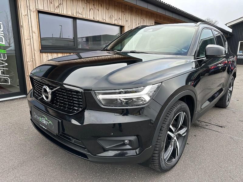 Sortmetal Brugt 2018 Volvo XC40 R-Design SUV | 249.900 kr. (Fair pris) - Billede 1/4