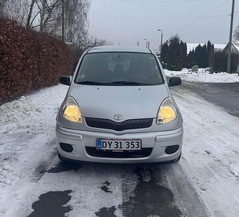 Brugt Toyota Yaris 86 HK (63 kW) 2005 Stationcar