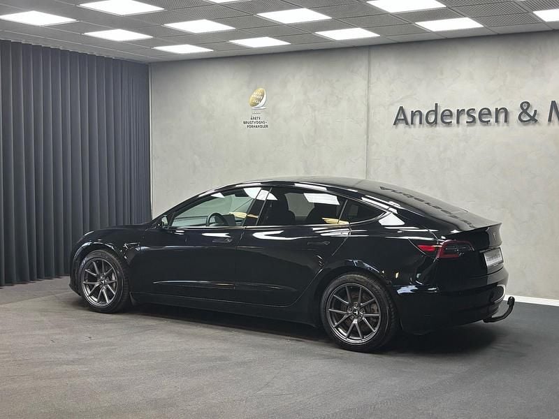 Brugt Tesla Model 3 Standard Range Plus 189 kW (258 HK) 2021 Sort Sedan
