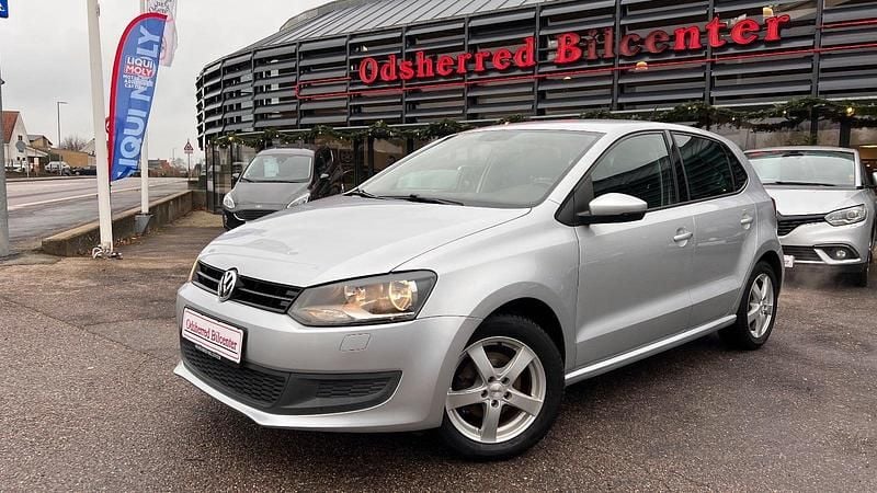 Sølvmetal Brugt 2014 VW Polo Comfortline Hatchback | 89.700 kr. (Fair pris) - Billede 1/4