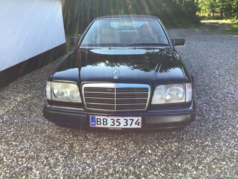 Brugt Mercedes E220 150 HK (110 kW) 1995 Sort Cabriolet