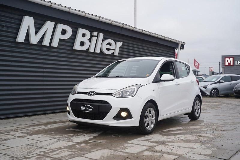 Hvid Brugt 2015 Hyundai i10 GO! Hatchback | 44.900 kr. (Fair pris) - Billede 1/4