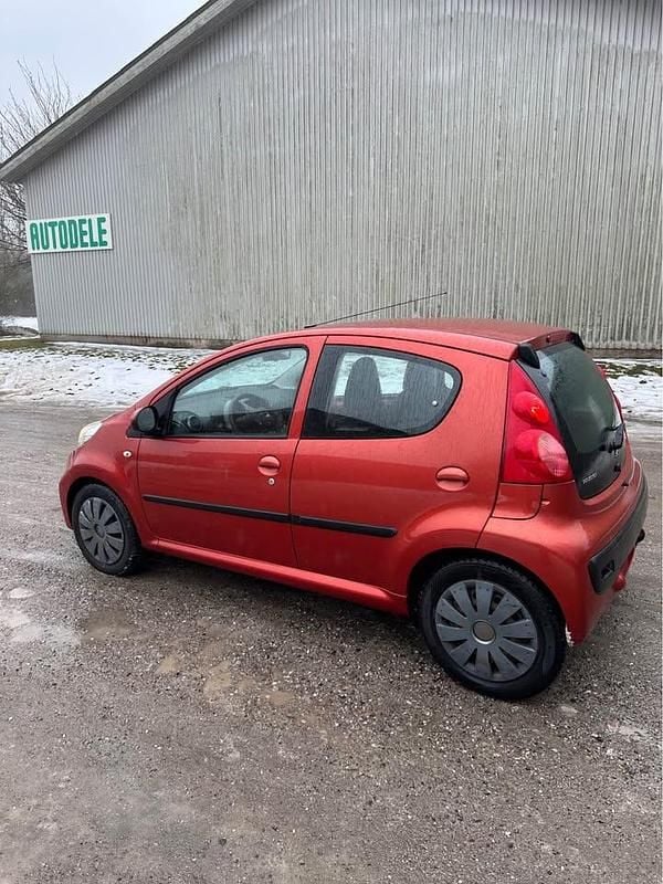 Brugt Peugeot 107 68 HK (50 kW) 2010 Hatchback