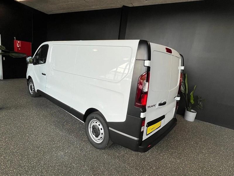 Ny Renault Trafic 150 HK (110 kW) 2025 Hvid MPV