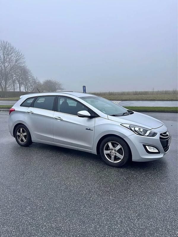 Brugt Hyundai i30 110 HK (80 kW) 2012 Grå Stationcar