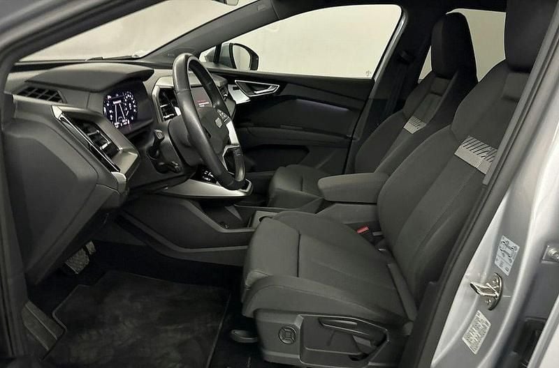Sølvmetal Brugt 2023 Audi Q4 e-tron S-Line SUV | 289.800 kr. (Fair pris) - Billede 1/4