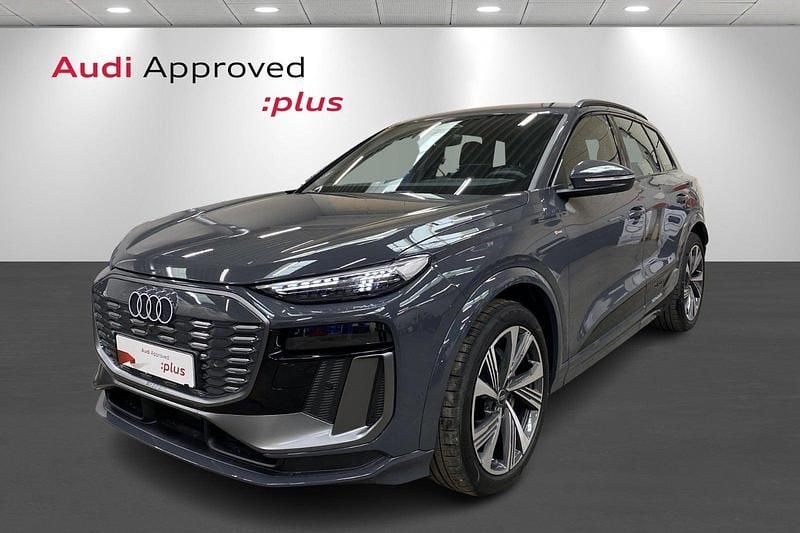 Grå Brugt 2025 Audi Q6 e-tron Performance SUV | 699.900 kr. (Lidt for dyr) - Billede 1/4