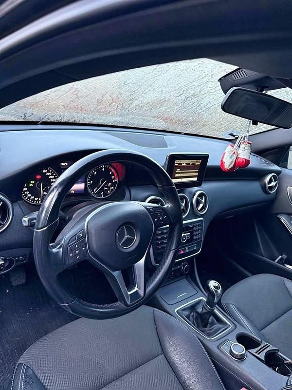 Brugt Mercedes A180 109 HK (80 kW) 2015 Sort Hatchback