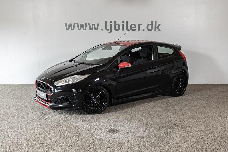 Sort Brugt 2015 Ford Fiesta Hatchback | 69.800 kr. (Lidt for dyr) - Billede 1/4