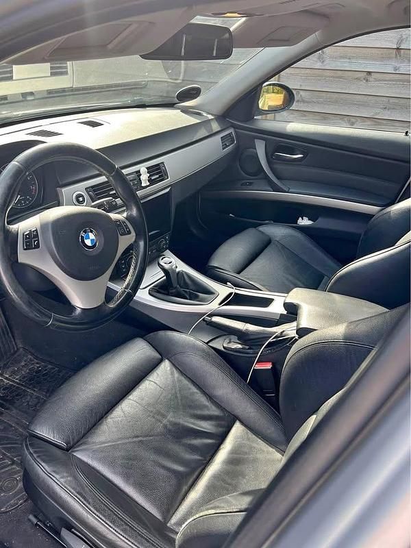 Brugt 2006 BMW 330 Stationcar | 77.500 kr. - Billede 1/4