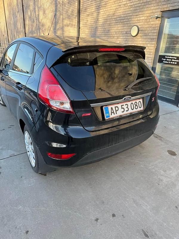 Brugt Ford Fiesta 101 HK (74 kW) 2015 Sort Hatchback