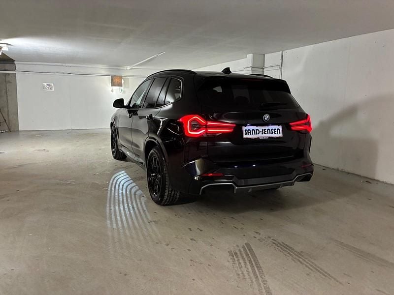 Brugt BMW iX3 M Sport 210 kW (286 HK) 2024 Carbonsortmetal SUV