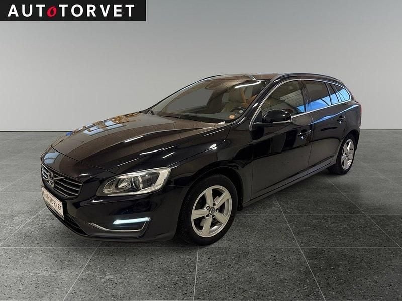 Sort Brugt 2015 Volvo V60 Momentum Stationcar | 84.700 kr. - Billede 1/4