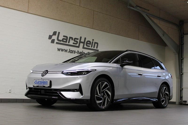 Sølvmetal Brugt 2024 VW ID.7 Style Stationcar | 439.800 kr. (Fair pris) - Billede 1/4