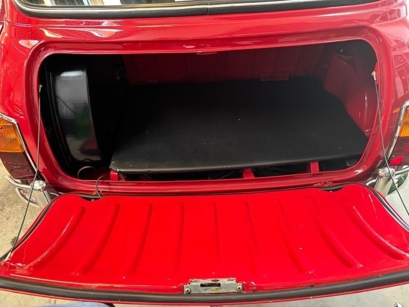 Brugt Morris Mascot 998 HK (734 kW) 1969 Rød