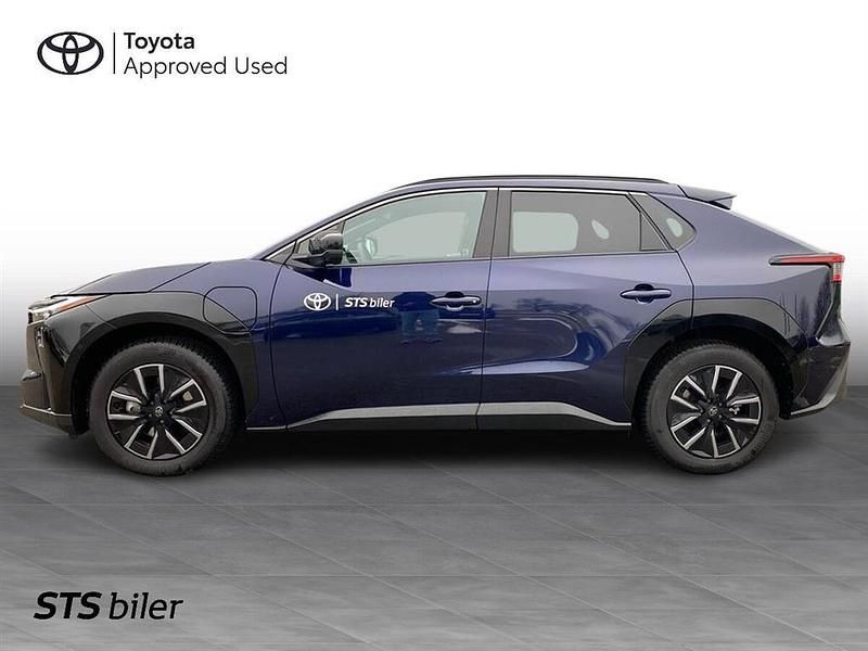 Brugt Toyota bZ4X Executive 252 kW (343 HK) 2026 8x8  dark blue SUV