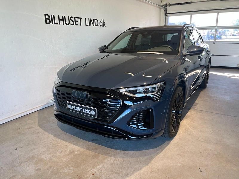 Blåmetal Brugt 2023 Audi Q8 e-tron S-Line SUV | 476.900 kr. (Fair pris) - Billede 1/4