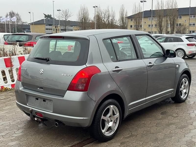 Brugt Suzuki Swift 102 HK (75 kW) 2005 Hatchback