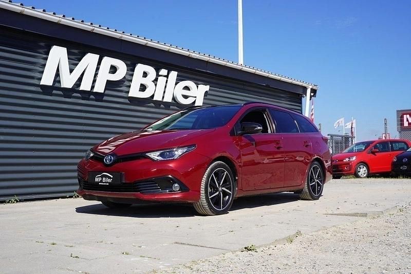 Bordeauxmetal Brugt 2017 Toyota Auris Hybrid H2 Stationcar | 119.700 kr. (Fair pris) - Billede 1/4