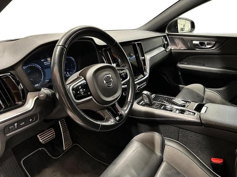 Brugt Volvo V60 R-Design 340 HK (250 kW) 2021 Sortmetal Stationcar