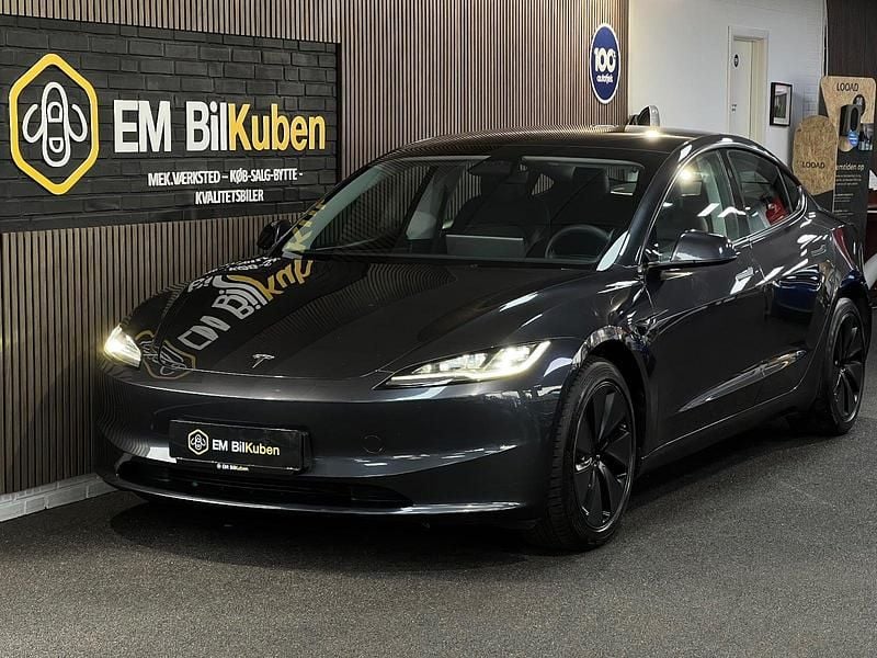 Brugt 2023 Tesla Model 3 Long Range AWD Sedan | 309.900 kr. (Lidt for dyr) - Billede 1/4