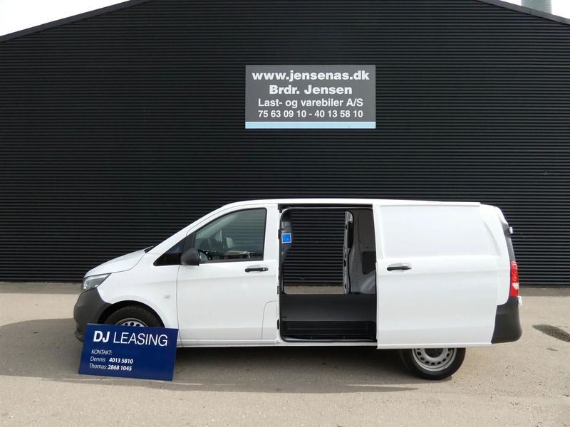Hvid Ny 2025 Mercedes Vito MPV | 299.800 kr. - Billede 1/4