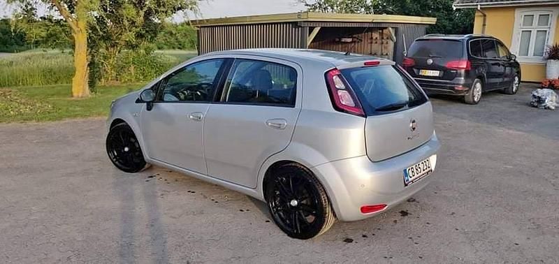 Grå Brugt 2014 Fiat Punto S MPV | 20.000 kr. - Billede 1/4