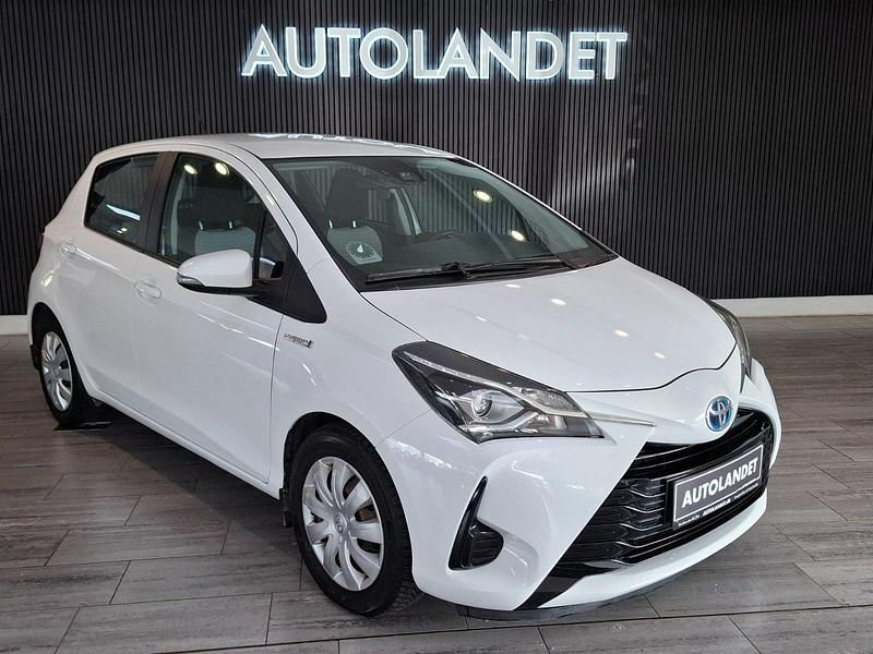 Hvid Brugt 2019 Toyota Yaris Hybrid H2 Hatchback | 104.800 kr. (God pris) - Billede 1/4
