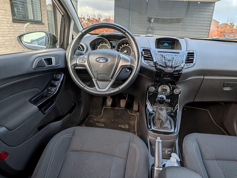 Sort Brugt 2015 Ford Fiesta Titanium Hatchback | 49.000 kr. (God pris) - Billede 1/6