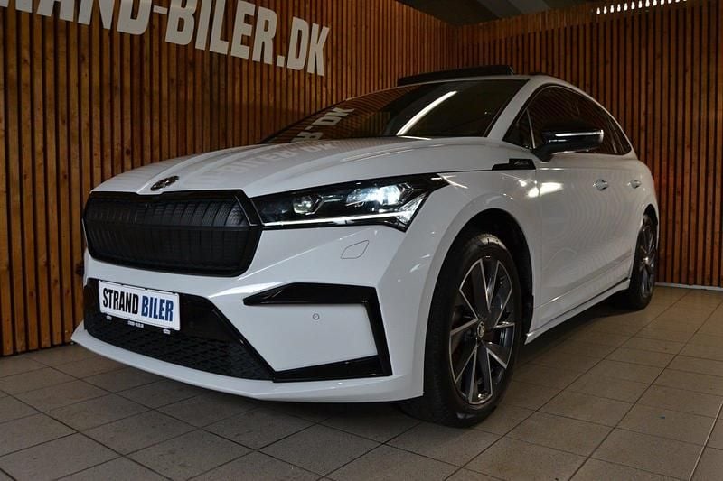 Hvid Brugt 2022 Skoda Enyaq iV SportLine SUV | 284.800 kr. (Fair pris) - Billede 1/4