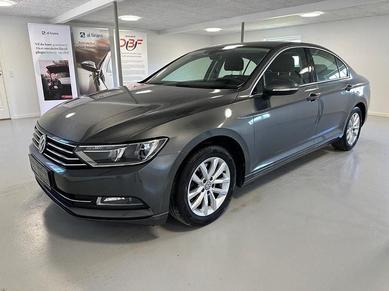 Grå Brugt 2017 VW Passat Comfortline Premium Sedan | 129.900 kr. (Super pris) - Billede 1/4