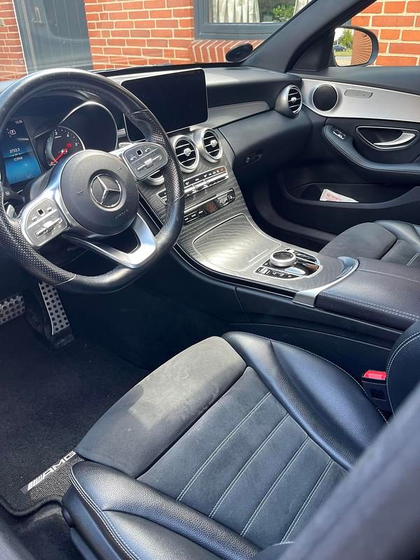 Grå Brugt 2018 Mercedes C220 AMG line Stationcar | 262.700 kr. (God pris) - Billede 1/7