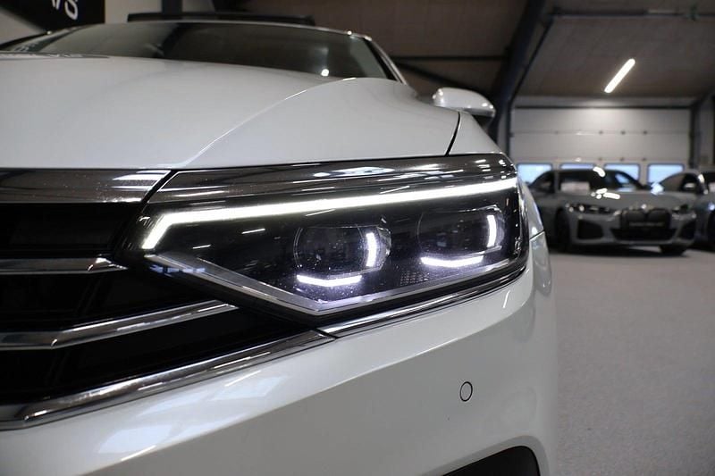 Brugt VW Passat Elegance+ 190 HK (139 kW) 2019 Perlemorshvid Stationcar