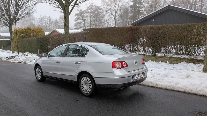 Brugt VW Passat Comfortline 200 HK (147 kW) 2006 Sølvmetal Sedan