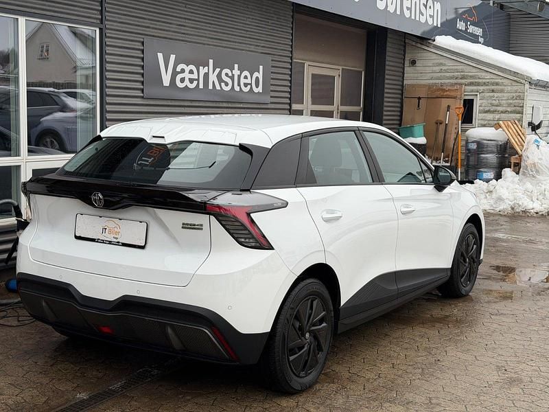 Brugt MG MG4 EV 125 kW (170 HK) 2023 Hvidmetal Hatchback