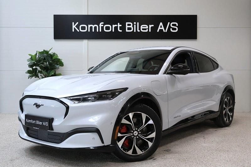 Hvid Brugt 2023 Ford Mustang Mach-E Premium SUV | 239.800 kr. (Super pris) - Billede 1/4