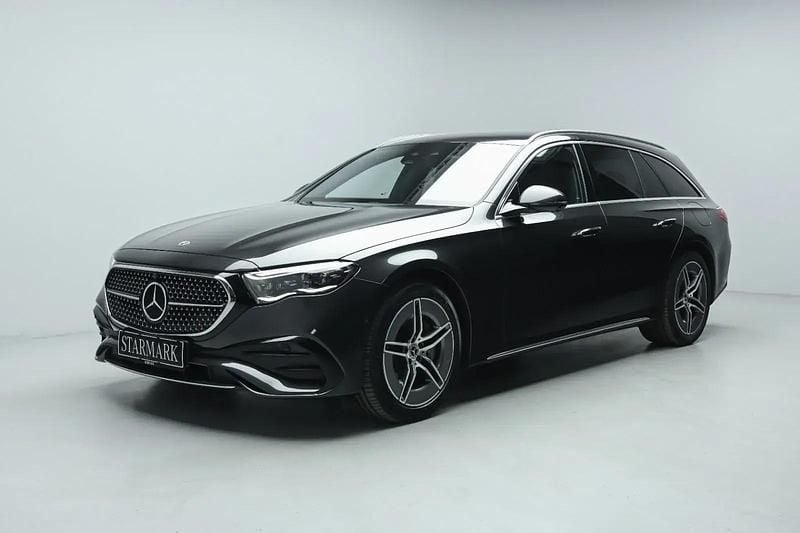 Grå Brugt 2024 Mercedes E300 AMG line Stationcar | 689.900 kr. - Billede 1/3