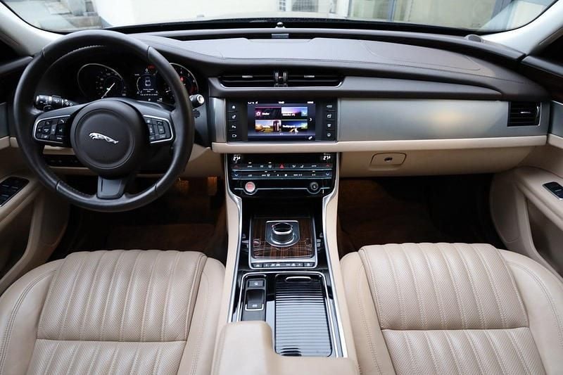 Brugt Jaguar XF Portfolio 340 HK (250 kW) 2017 Sort Sedan