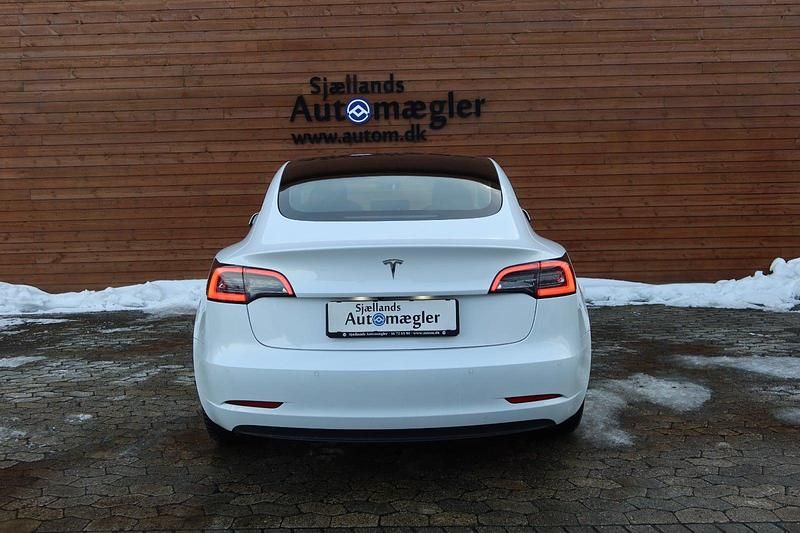 Brugt Tesla Model 3 Standard Range 239 kW (325 HK) 2022 Sedan
