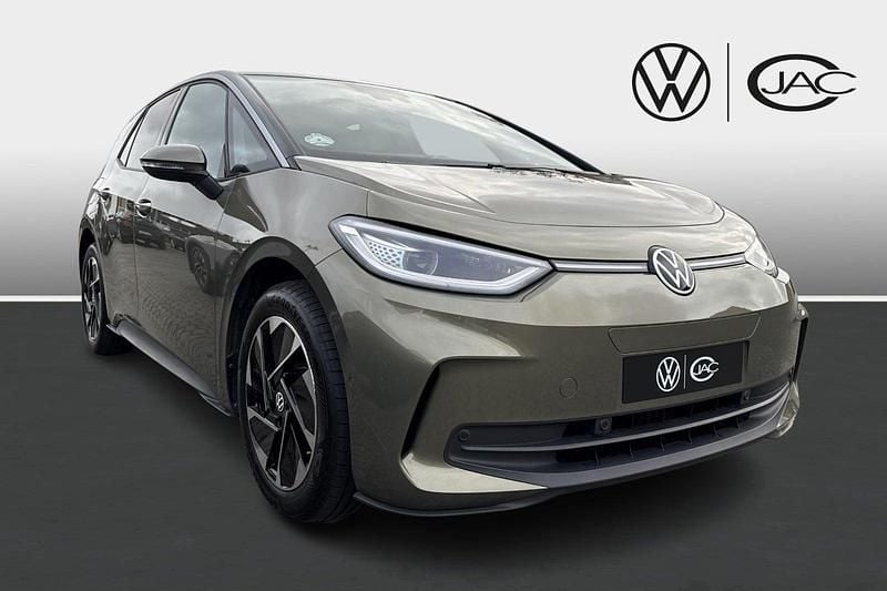 Mørkgrønmetal Brugt 2024 VW ID.3 Style Hatchback | 249.900 kr. (Fair pris) - Billede 1/4