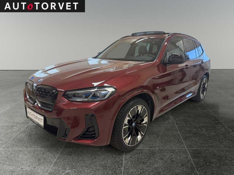 Rødmetal Brugt 2024 BMW iX3 M Sport SUV | 419.700 kr. - Billede 1/4