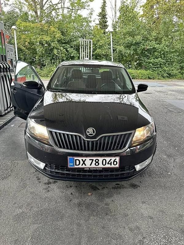 Sort Brugt 2016 Skoda Rapid Ambition Hatchback | 90.000 kr. (Fair pris) - Billede 1/4