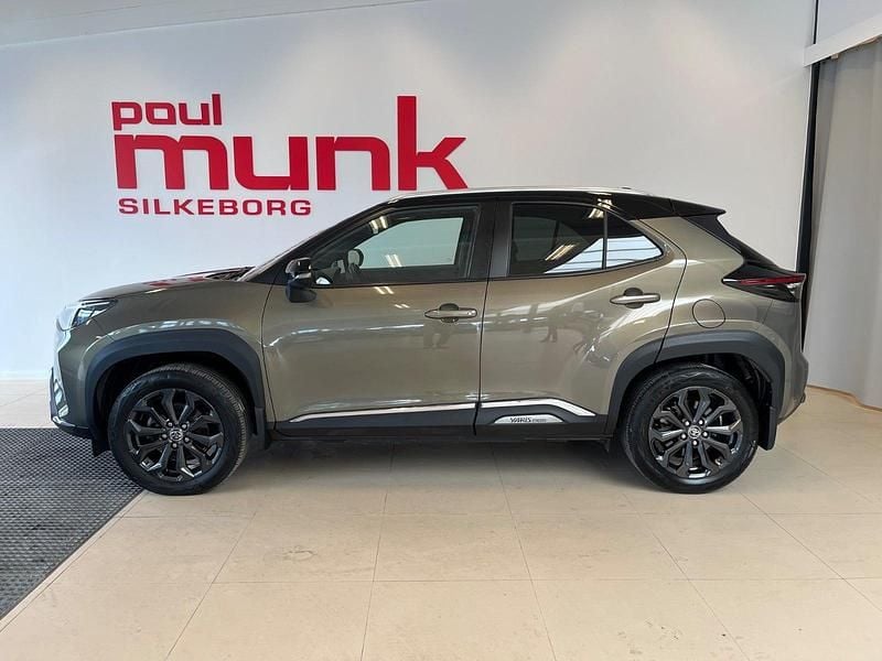 Brugt Toyota Yaris Hybrid 116 HK (85 kW) 2022 Mørkgrønmetal